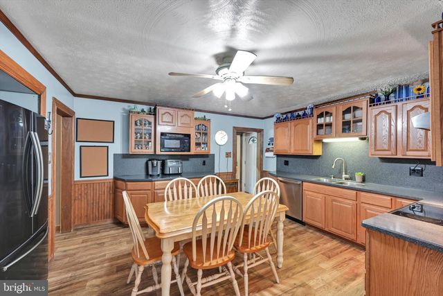 641 LAUDERMILCH RD, Hummelstown, PA 17036