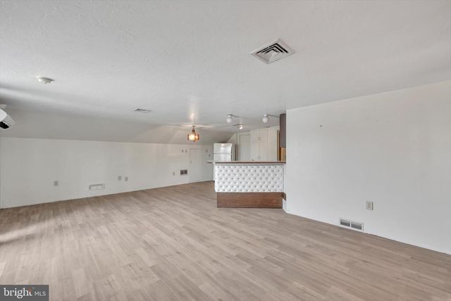 641 LAUDERMILCH RD, Hummelstown, PA 17036