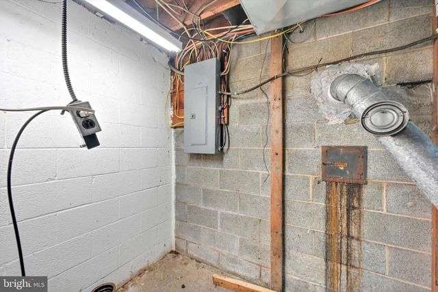 641 LAUDERMILCH RD, Hummelstown, PA 17036