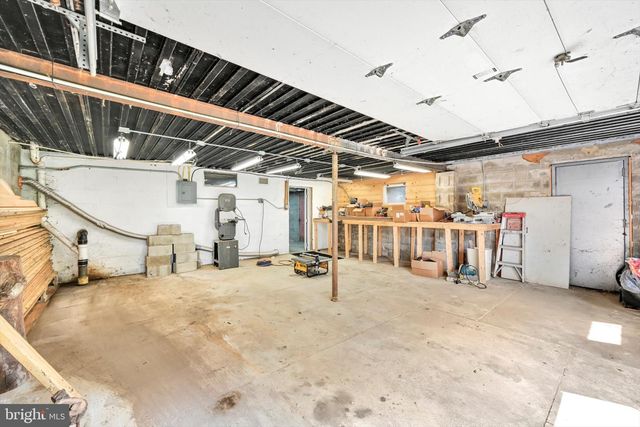 641 LAUDERMILCH RD, Hummelstown, PA 17036