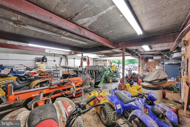 641 LAUDERMILCH RD, Hummelstown, PA 17036