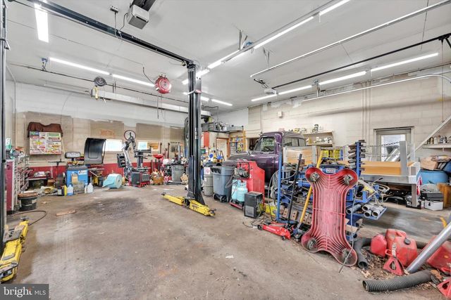 641 LAUDERMILCH RD, Hummelstown, PA 17036