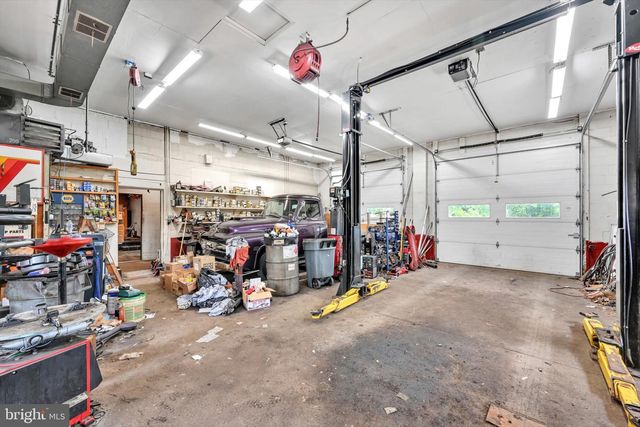 641 LAUDERMILCH RD, Hummelstown, PA 17036