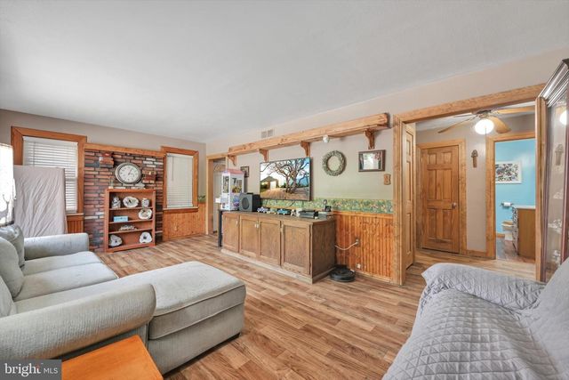 641 LAUDERMILCH RD, Hummelstown, PA 17036