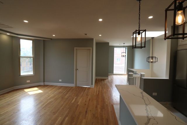 1446 W Irving Park Road 2, Chicago, IL 60613