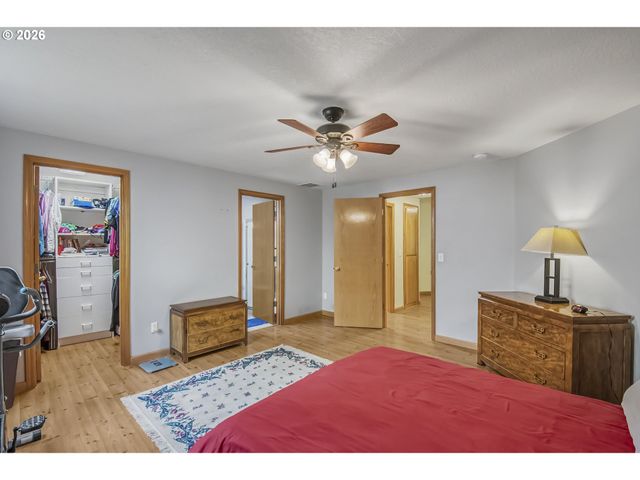23786 Sw LODGEPOLE Ter, Sherwood, OR 97140