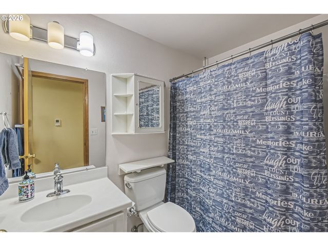 23786 Sw LODGEPOLE Ter, Sherwood, OR 97140