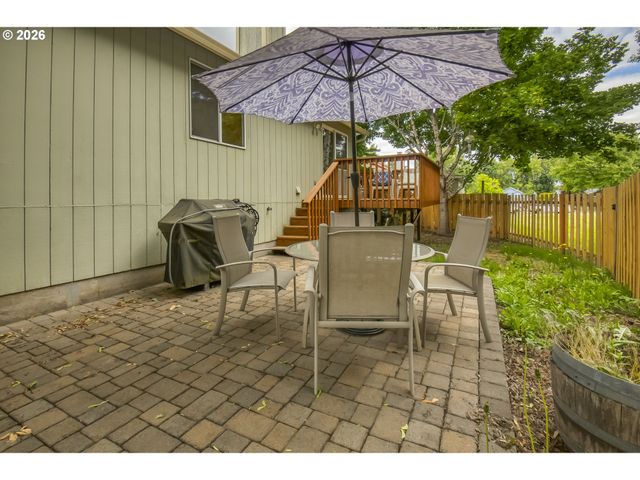 23786 Sw LODGEPOLE Ter, Sherwood, OR 97140
