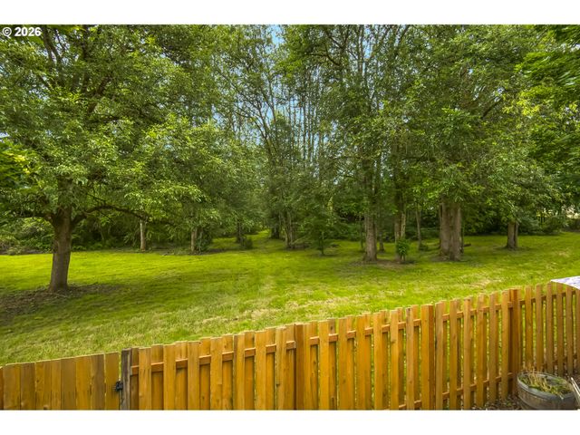 23786 Sw LODGEPOLE Ter, Sherwood, OR 97140