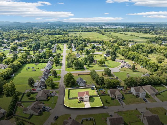 101 Kimbell Ct, Murfreesboro, TN 37128