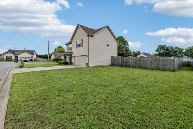 101 Kimbell Ct, Murfreesboro, TN 37128
