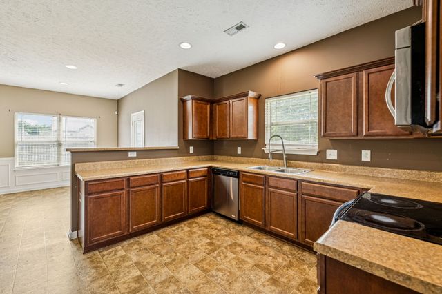 101 Kimbell Ct, Murfreesboro, TN 37128