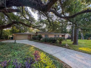 1127 Victory Garden Drive, Tallahassee, FL 32301