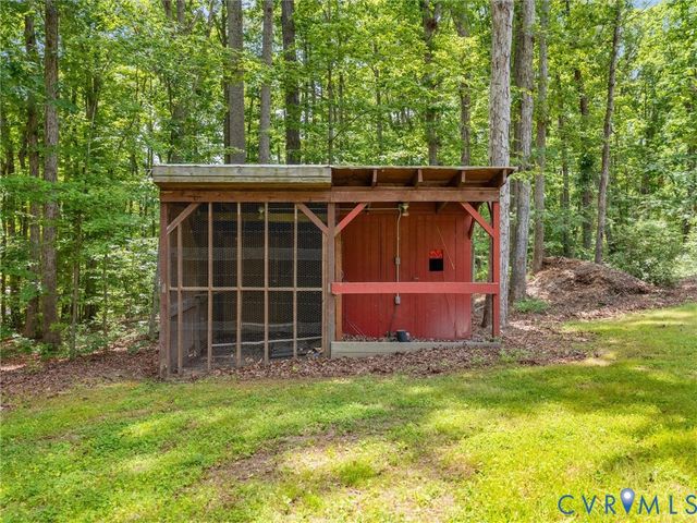 4616 Paynes Mill Rd, Bumpass, VA 23024