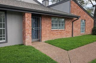 5815 Village Forest Court, Houston, TX 77092