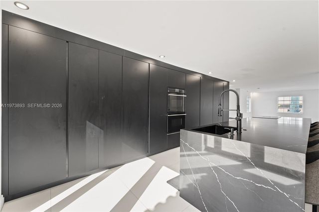 17740 SW 83rd Ave, Palmetto Bay, FL 33157