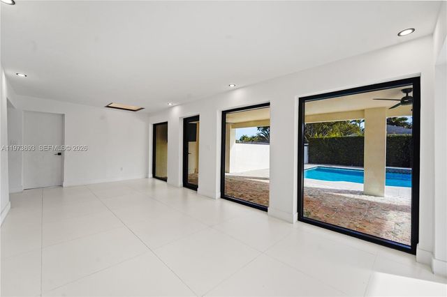 17740 SW 83rd Ave, Palmetto Bay, FL 33157