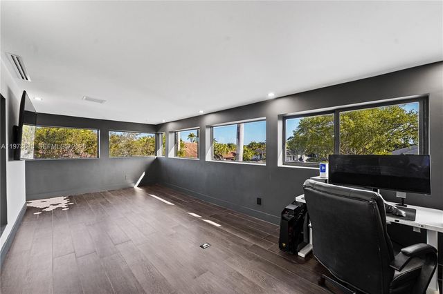 17740 SW 83rd Ave, Palmetto Bay, FL 33157