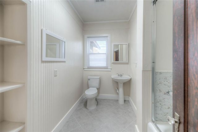 213 E Feagin Street, Livingston, TX 77351