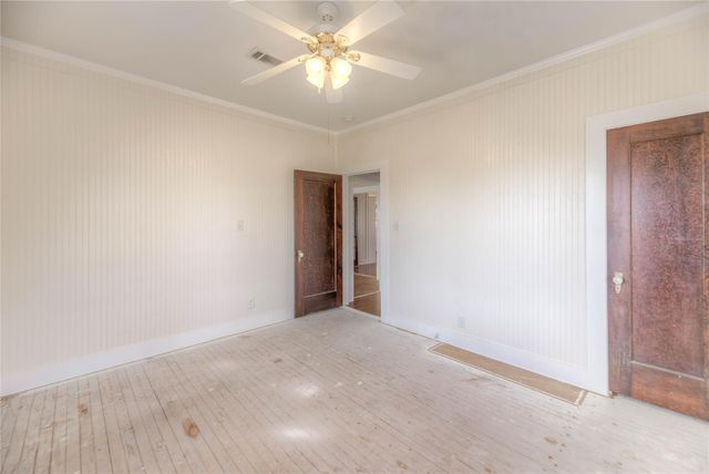 213 E Feagin Street, Livingston, TX 77351