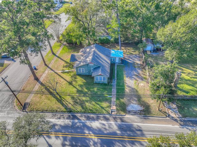 213 E Feagin Street, Livingston, TX 77351
