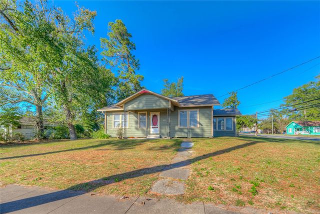 213 E Feagin Street, Livingston, TX 77351
