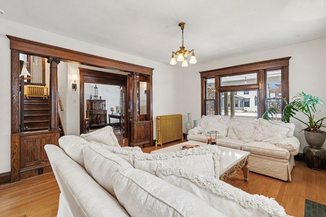 802 Ashland Avenue, Saint Paul, MN 55104