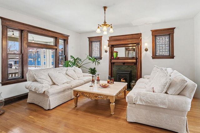 802 Ashland Avenue, Saint Paul, MN 55104