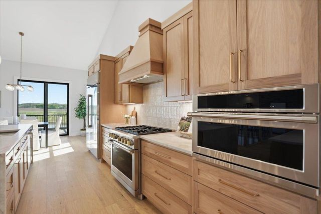 575 Morning Cove Circle, Verona, WI 53593