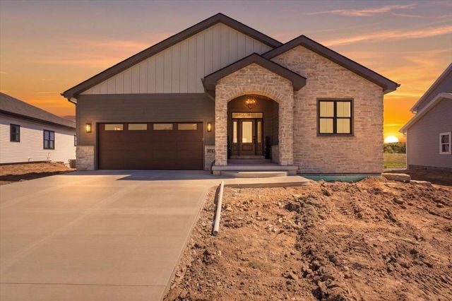 575 Morning Cove Circle, Verona, WI 53593