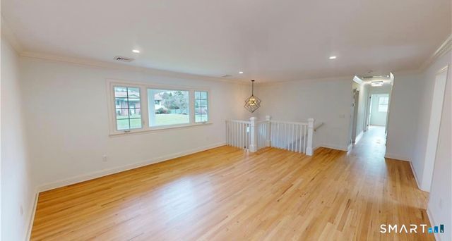 1 Cottontail Road, Norwalk, CT 06854