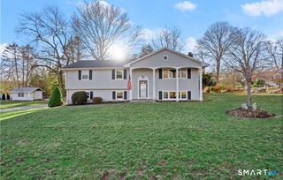 1 Cottontail Road, Norwalk, CT 06854
