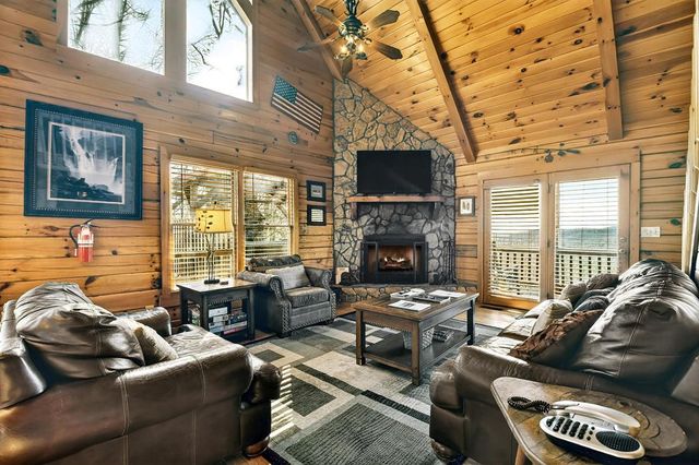 470 Gobbler Knob Drive, Ellijay, GA 30540