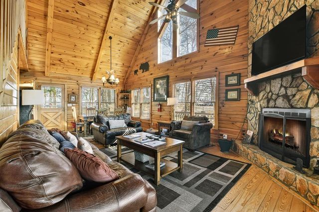 470 Gobbler Knob Drive, Ellijay, GA 30540