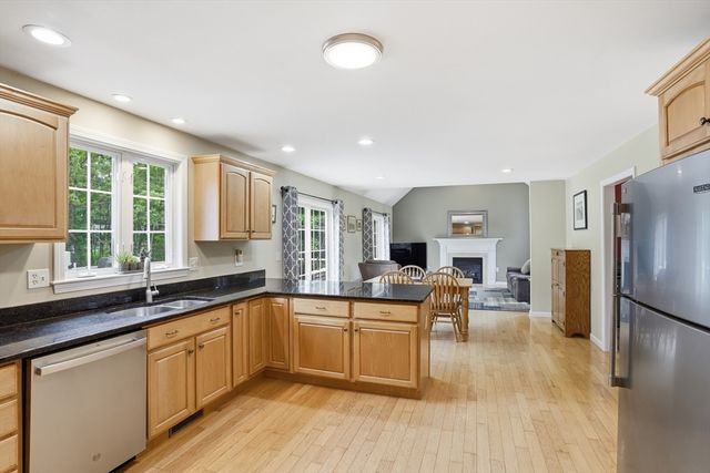 1 Partridge Ln, Littleton, MA 01460
