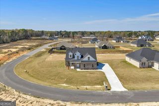 426 Burlington Drive, Lizella, GA 31052