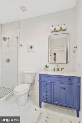6570 FALLWIND LN, Bethesda, MD 20817