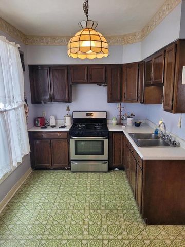 608 E Washington STREET, Delavan, WI 53115