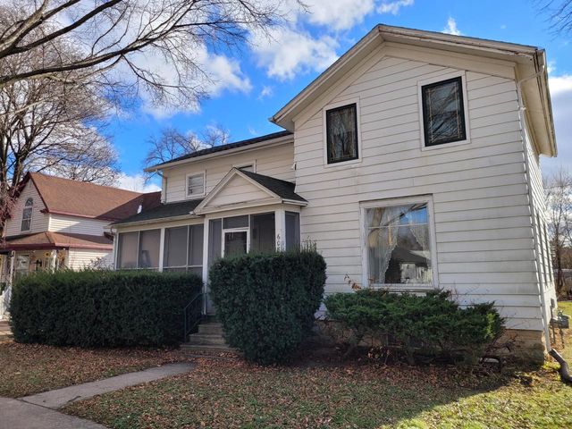 608 E Washington STREET, Delavan, WI 53115