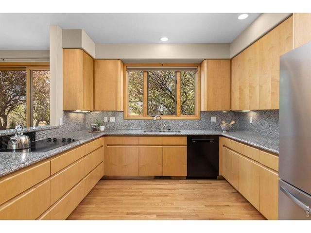 4005 Pebble Beach Dr, Longmont, CO 80503