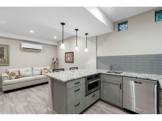 4005 Pebble Beach Dr, Longmont, CO 80503