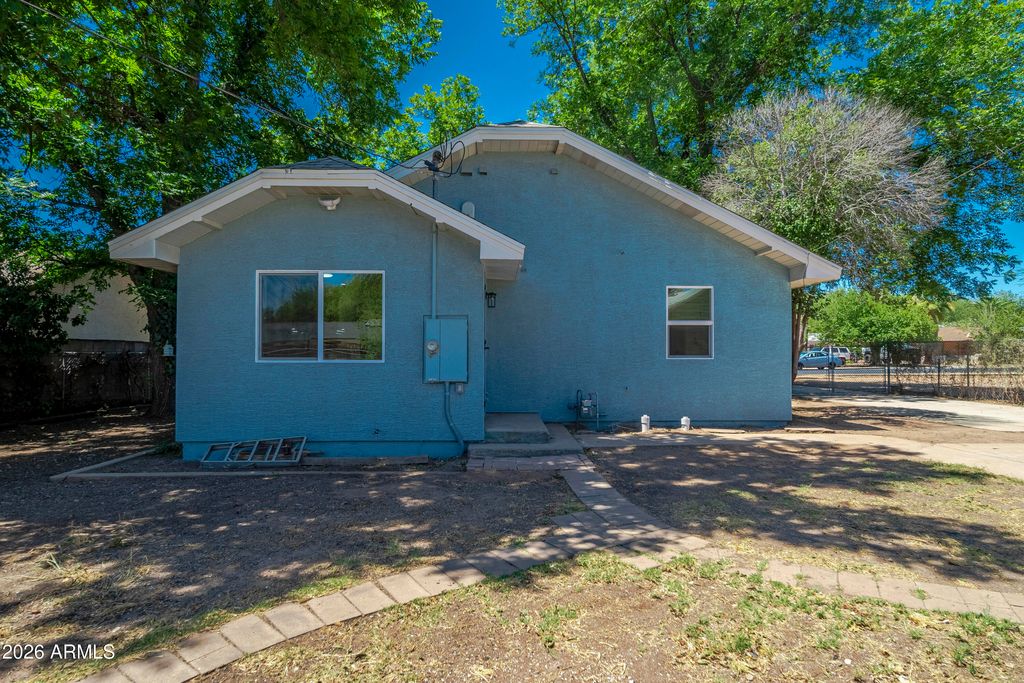 247 S MESQUITE Street, Wickenburg, AZ 85390 — photo 5