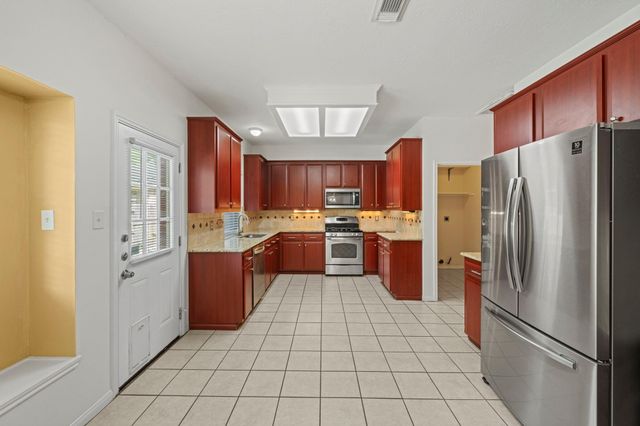 17107 Cradle Cove Court, Houston, TX 77095