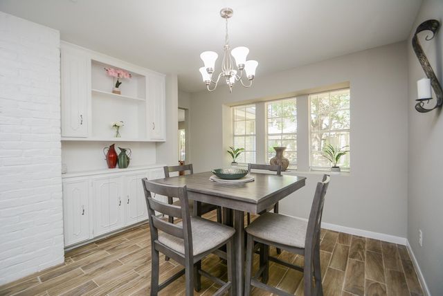 114 Springs Edge Drive, Conroe, TX 77356