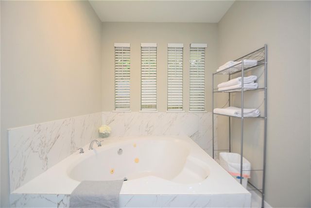 114 Springs Edge Drive, Conroe, TX 77356