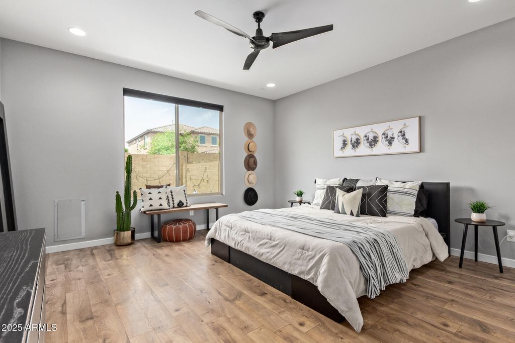 property-img