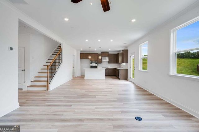 8845 Chesford Grove, Ball Ground, GA 30107