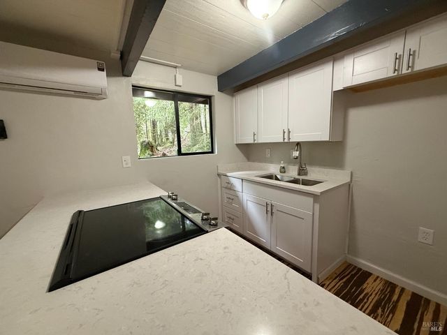 26465 Poppy Dr, Willits, CA 95490