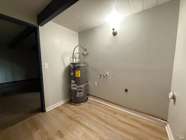 26465 Poppy Dr, Willits, CA 95490