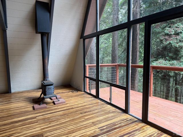 26465 Poppy Dr, Willits, CA 95490